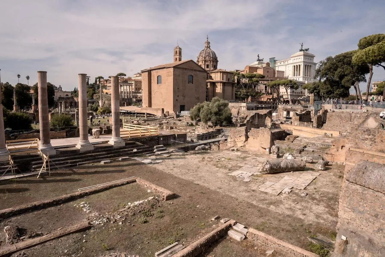 Roofrhome Rome 0*,